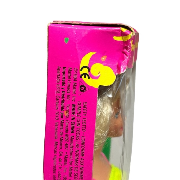 Vintage‎ 1994 Mattel Ruffle Fun Barbie (Brazil Edition) New in Box - Picture 8 of 9